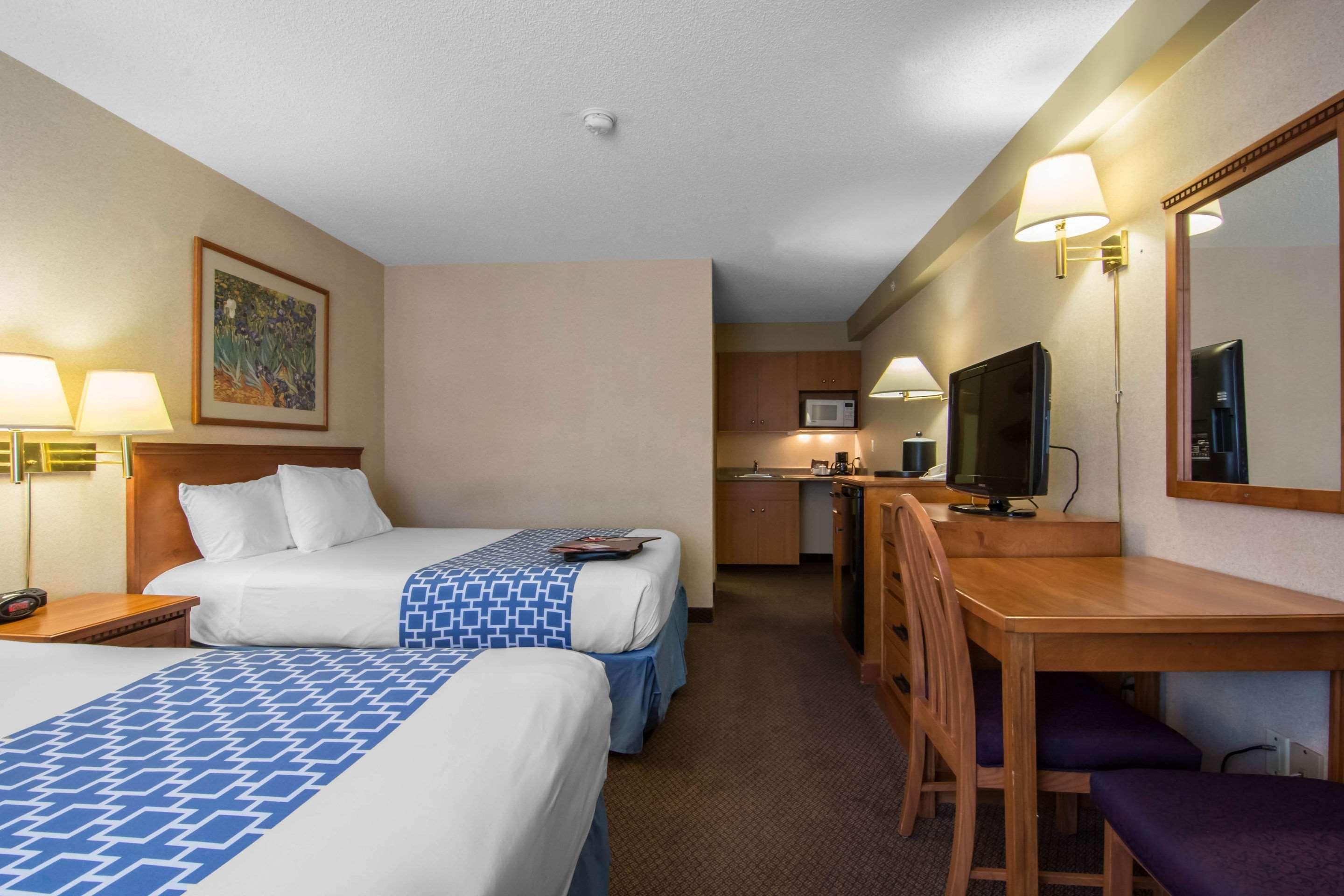 Econo & Hotel