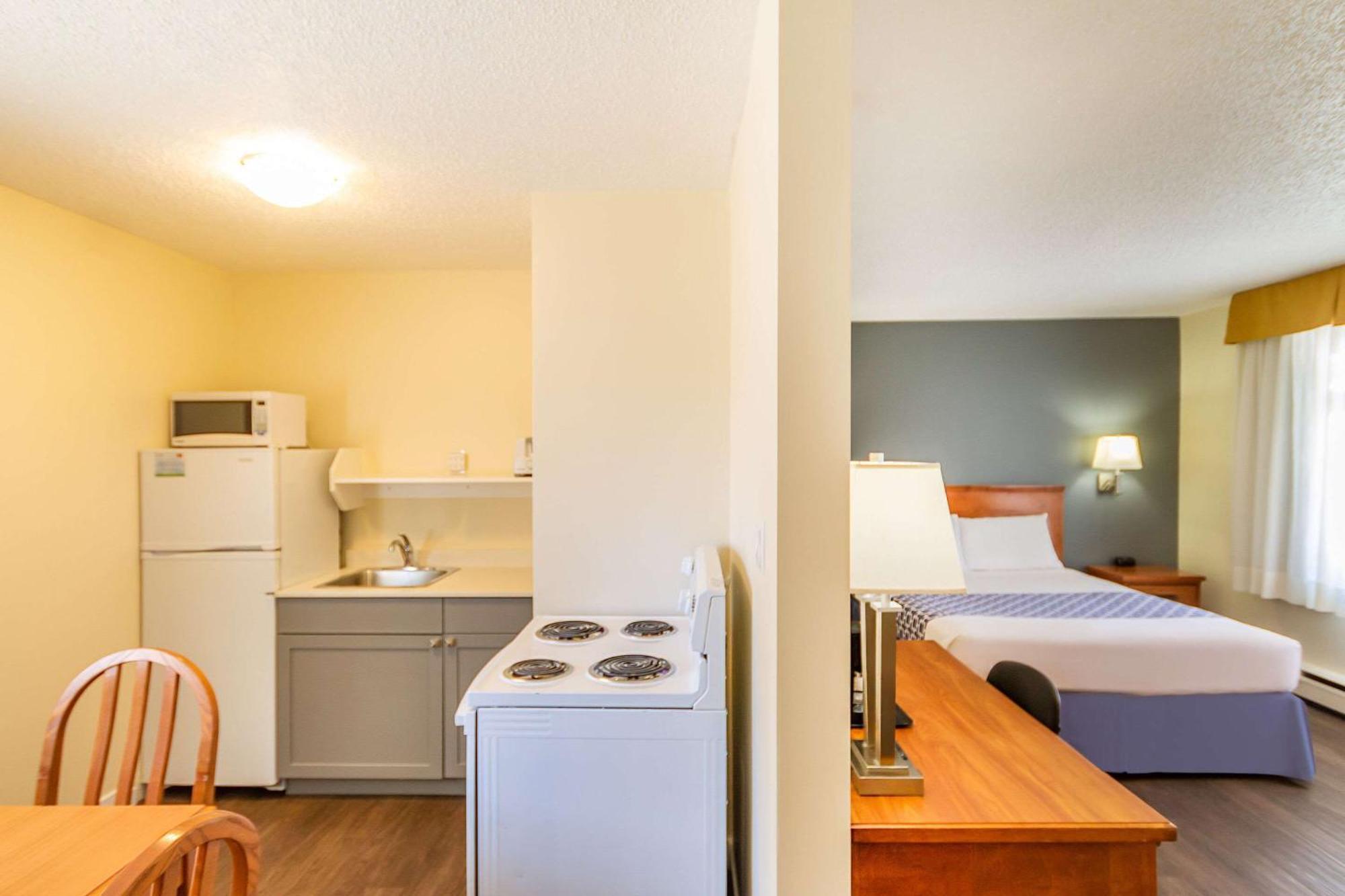 Hotel Econo & 2*