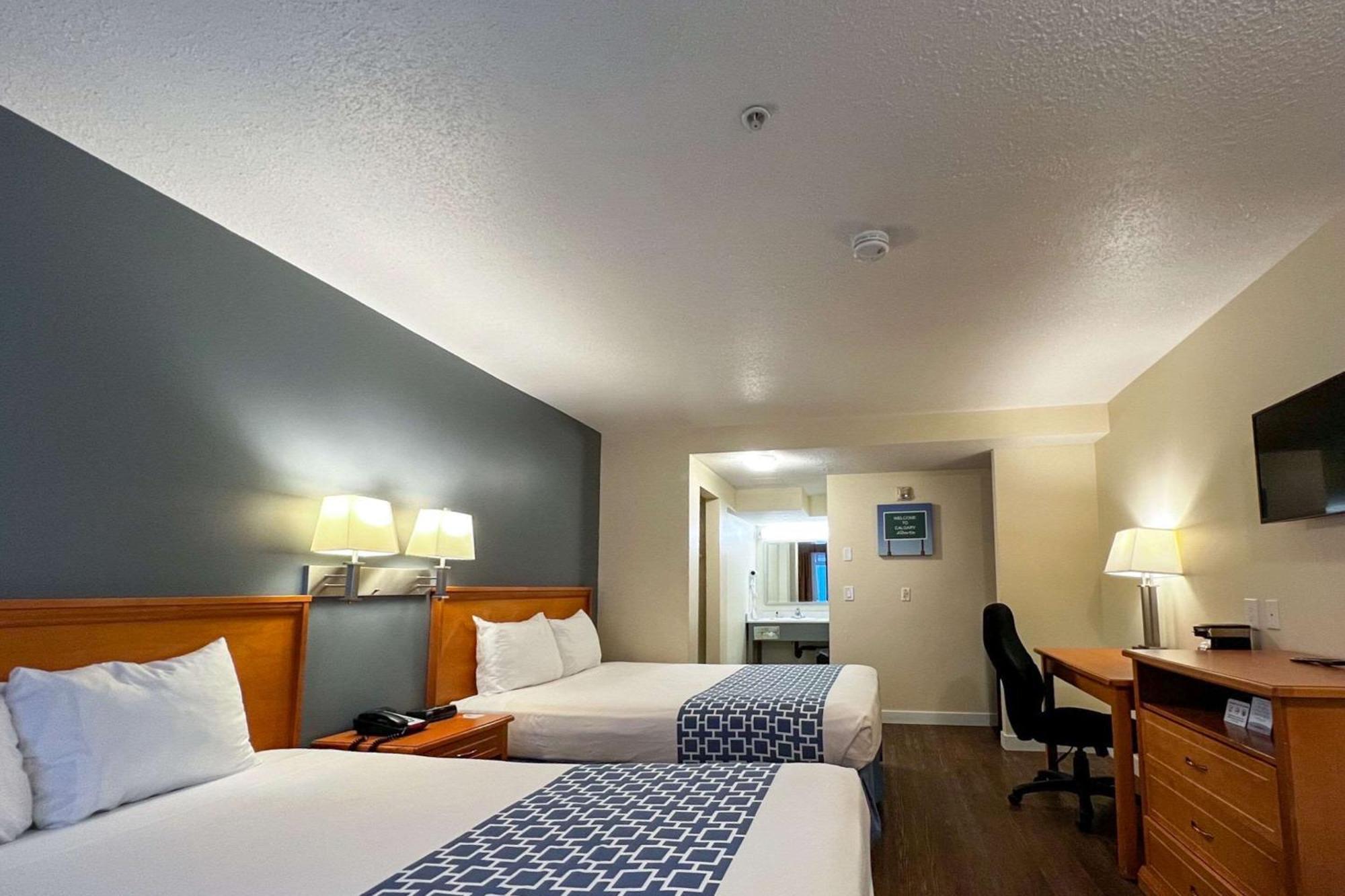 Hotel Econo &