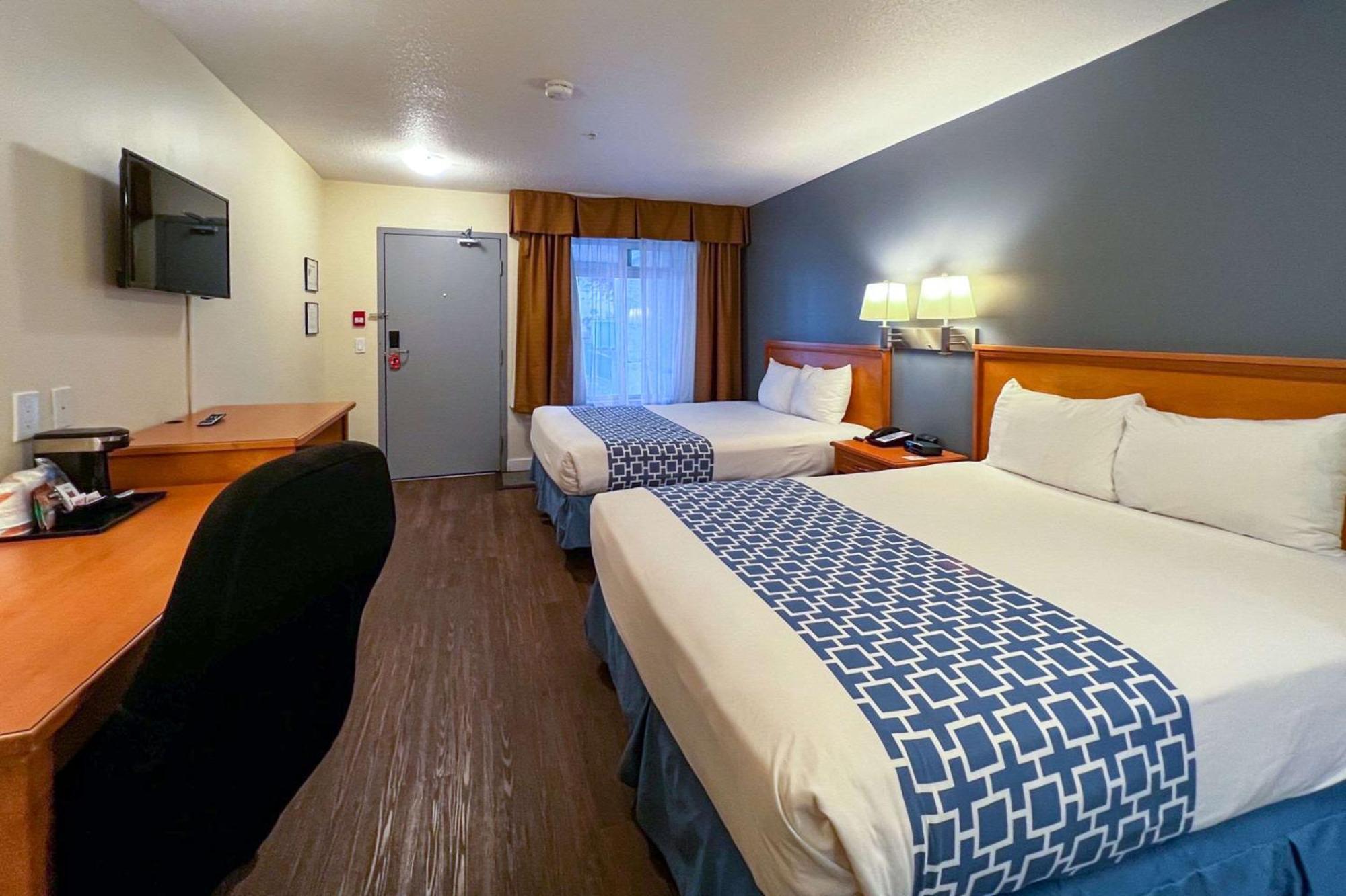 Hotel Econo & 2*