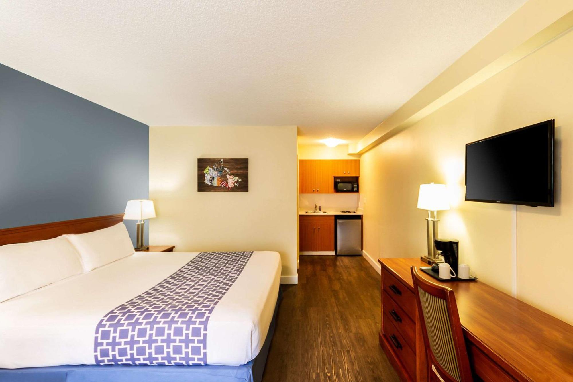 Econo & Hotel Calgary