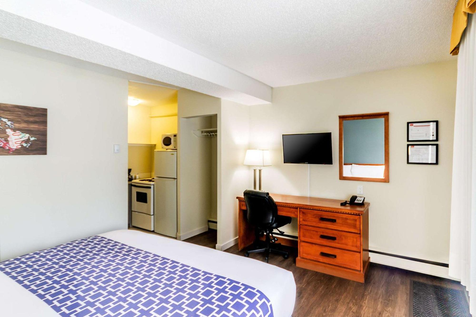 Econo & Hotel