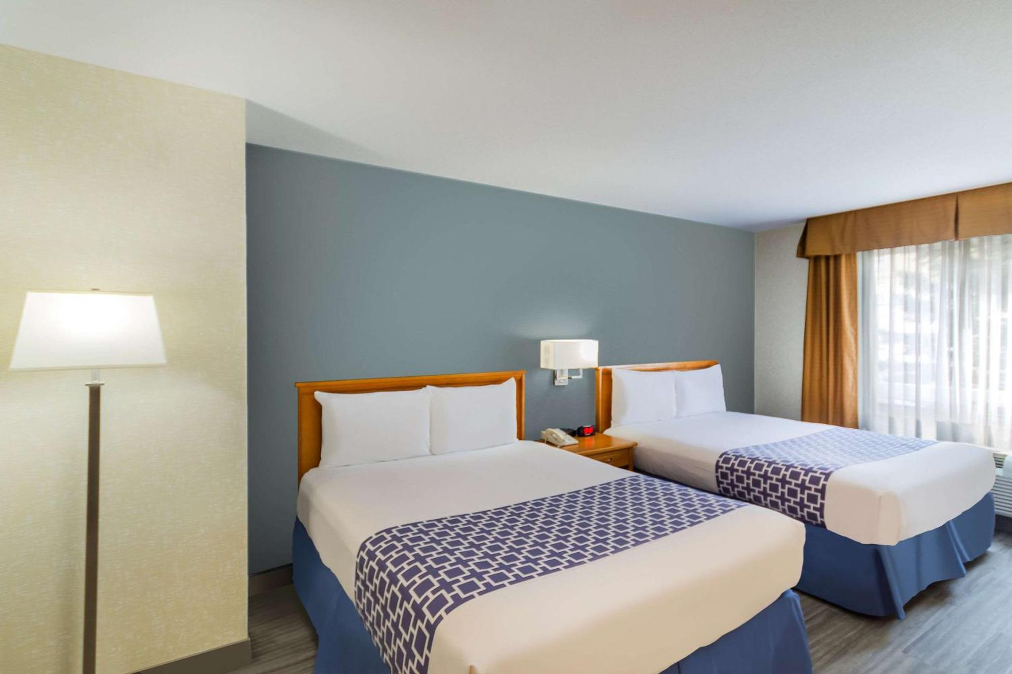 Hotel Econo & Calgary