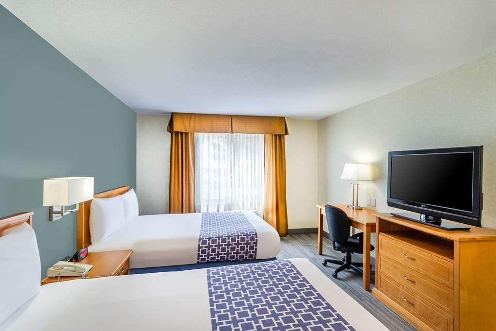 Econo & Hotel 2*